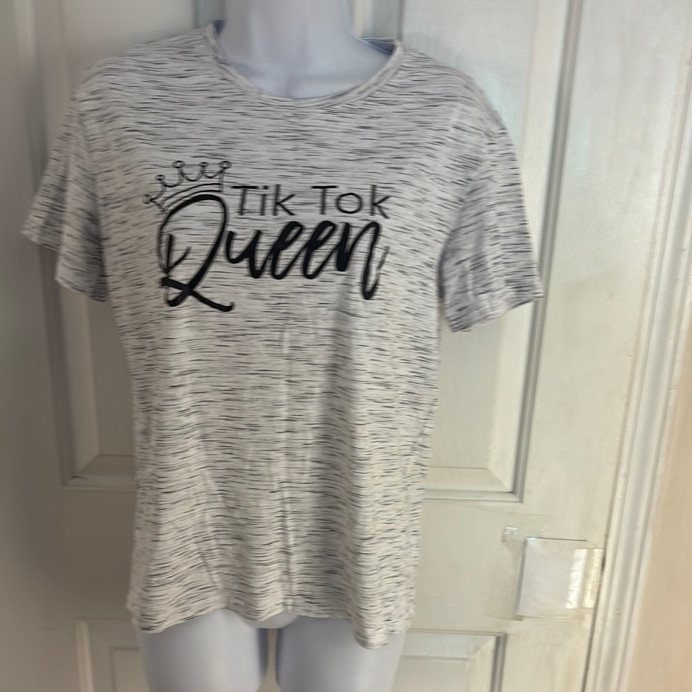 Tik Tok Queen Gray T-Shirt